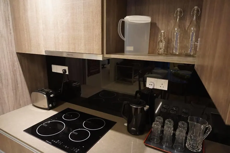 דירה באטו פרינג'י Ferringhi Luxury Suite @ By The Sea